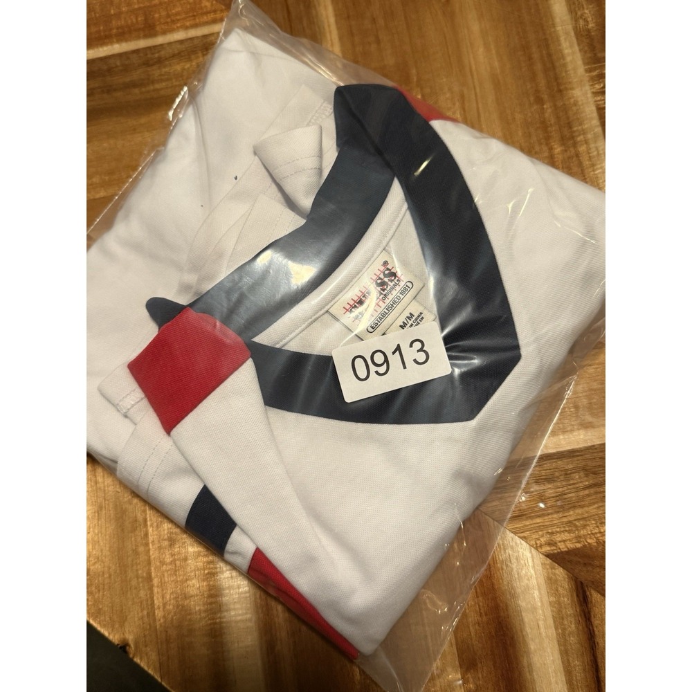 VINTAGE Y2K Guess Jeans Football Embroidered Mens Medium‎ Long Sleeve Tee Jersey - Picture 9 of 9